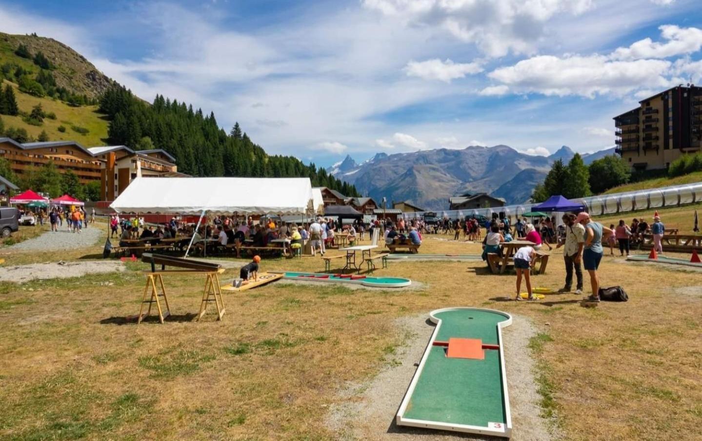 Auris Les Gentianes Station Alpe Huez Apartment ภายนอก รูปภาพ